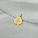 Medalla Virgen del Carmen en oro 18k estilo escapulario, ideal para bautizo