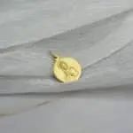 Medalla escapulario de oro amarillo 18k, regalo significativo y duradero