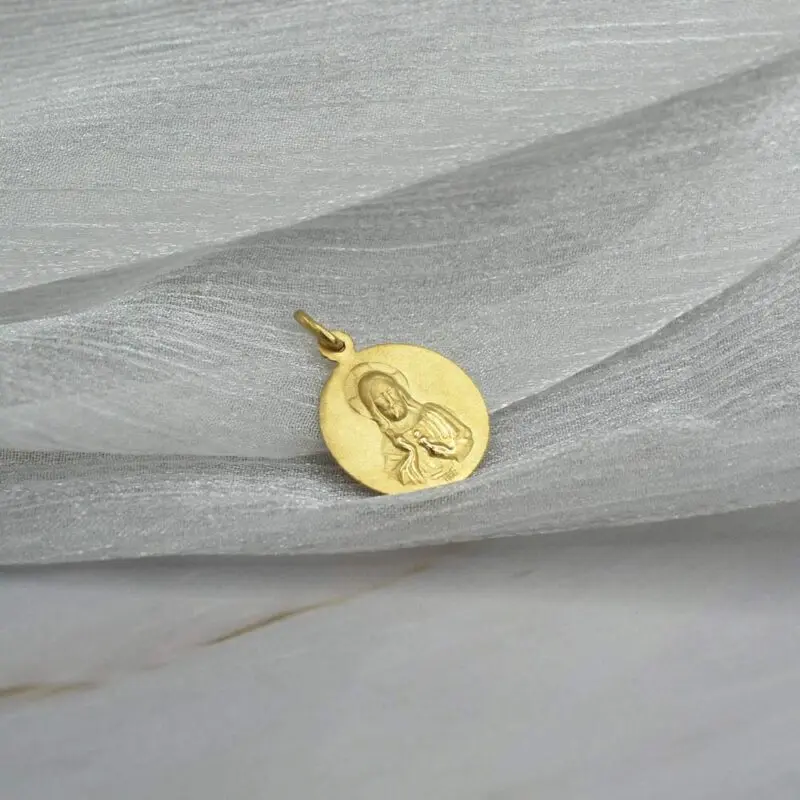 Medalla escapulario de oro amarillo 18k, regalo significativo y duradero