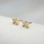 Aros de oro 18K para mujer – estilo clásico y elegante