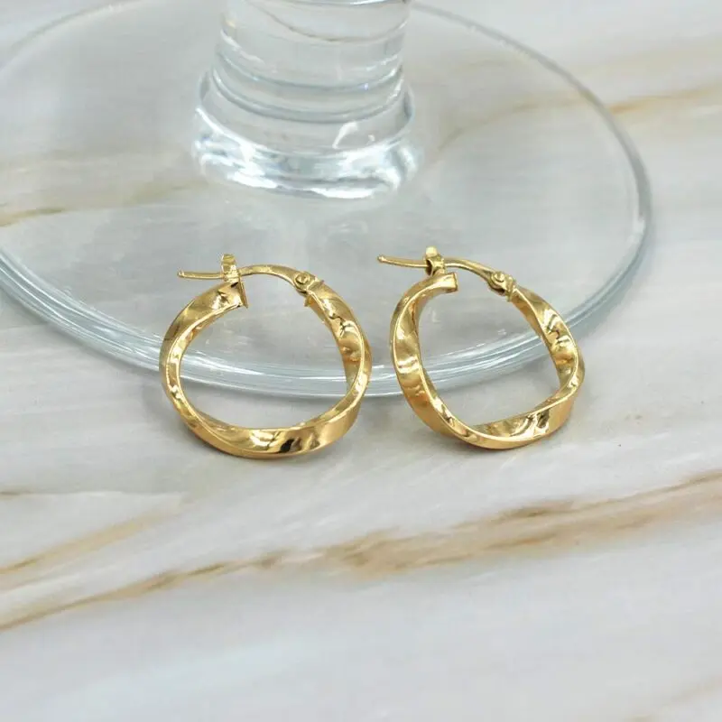 Aros de oro 18K – estilo minimalista y femenino