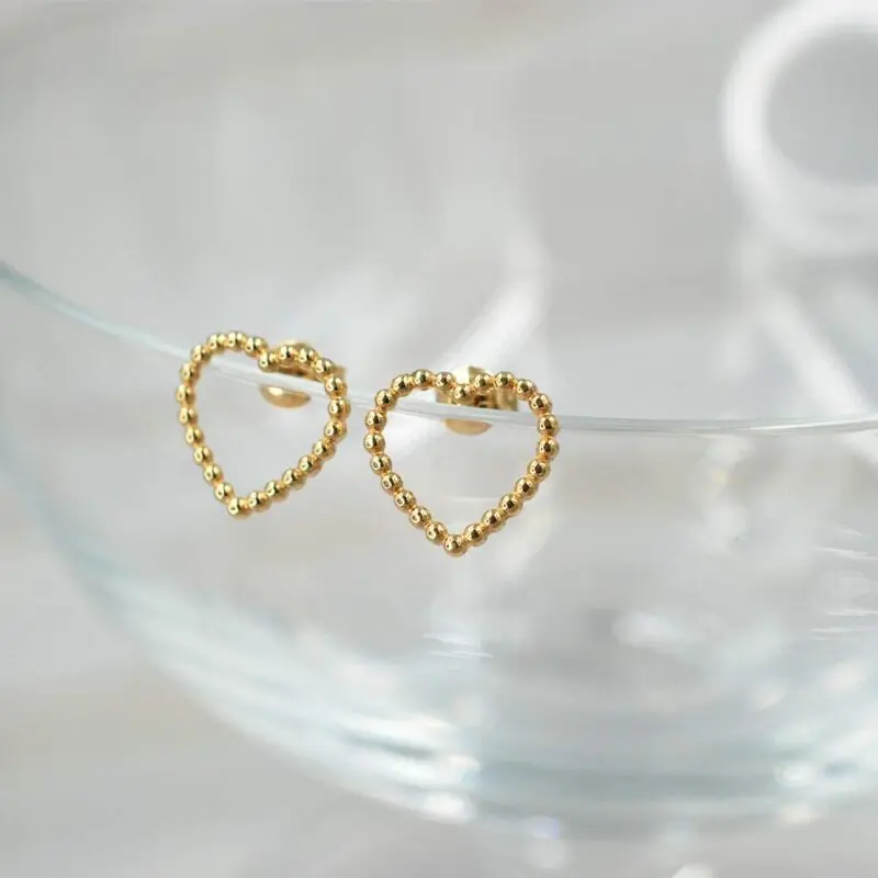 Aros pequeños de alta joyería – oro 18K Ella Joyas