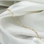 Pulsera delicada de oro 18K – joya sutil y femenina