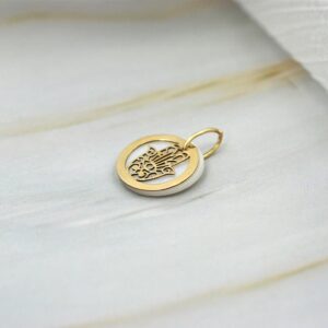 Colgante Mano de Fátima Nacar Oro 18k