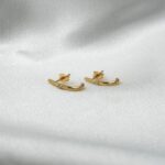 Aros pequeños de oro 18k con circón, estilo delicado para uso diario