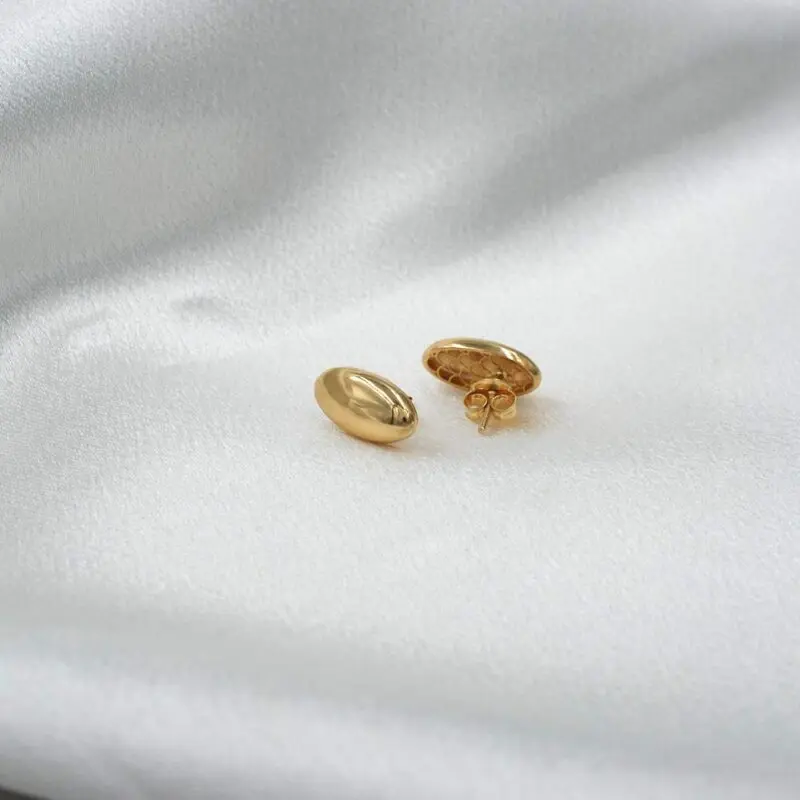 Aros de oro macizo 18k, diseño oval pulido de alta calidad para mujer.