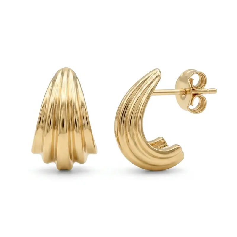 Aro para mujer, de oro amarillo 18k. Modelo moderno y muy elegante.