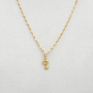 Collar de oro amarillo 18k con dije de llave minimalista – Ella Joyas