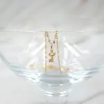 Collar llave de oro 18k para regalo, diseño pequeño y atemporal