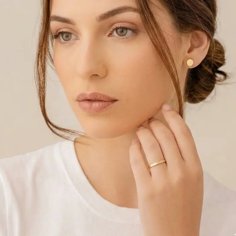 argolla de matrimonio plana oro 18k con interior anatómico